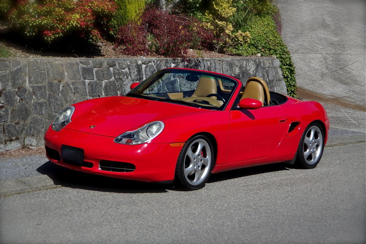 Porsche Boxster s красный