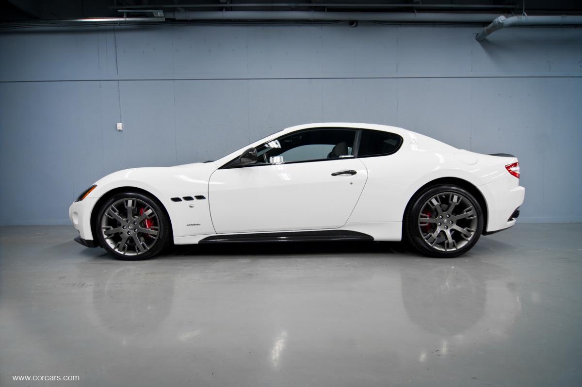 Maserati granturismo 2012