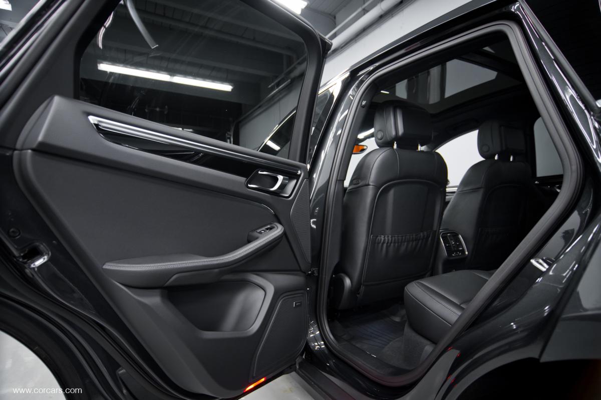 Porsche macan салон